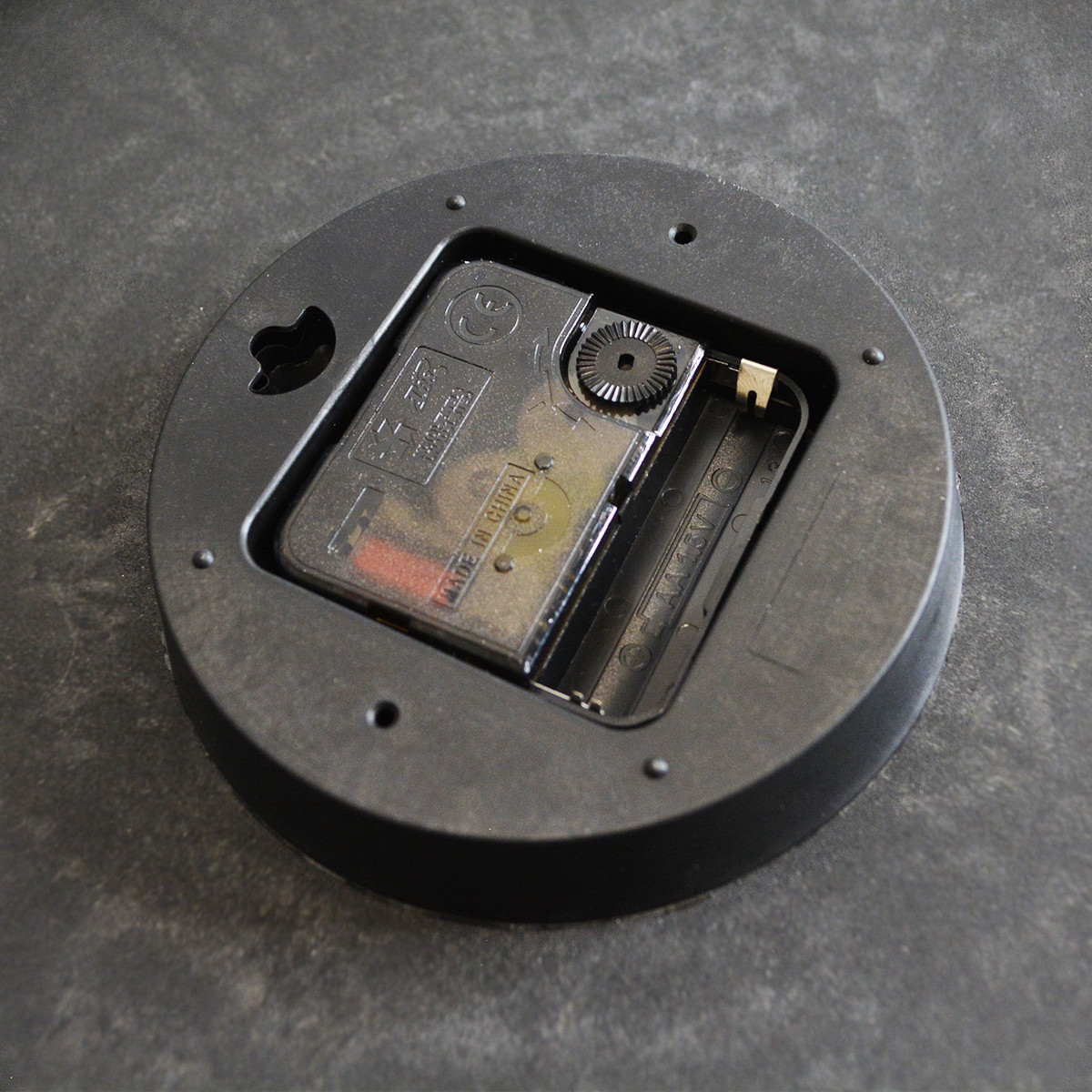 Настенные часы диаметр 30 с белым циферблатом 279 Z черные - фото 5 - id-p91820057