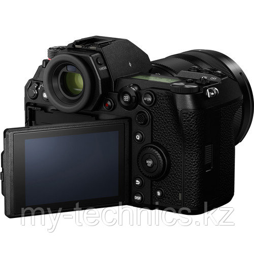 Фотоаппарат Panasonic Lumix DC-S1+Объектив Sigma 28-70mm f/2.8 DG DN Contemporary  для F/L-Mount