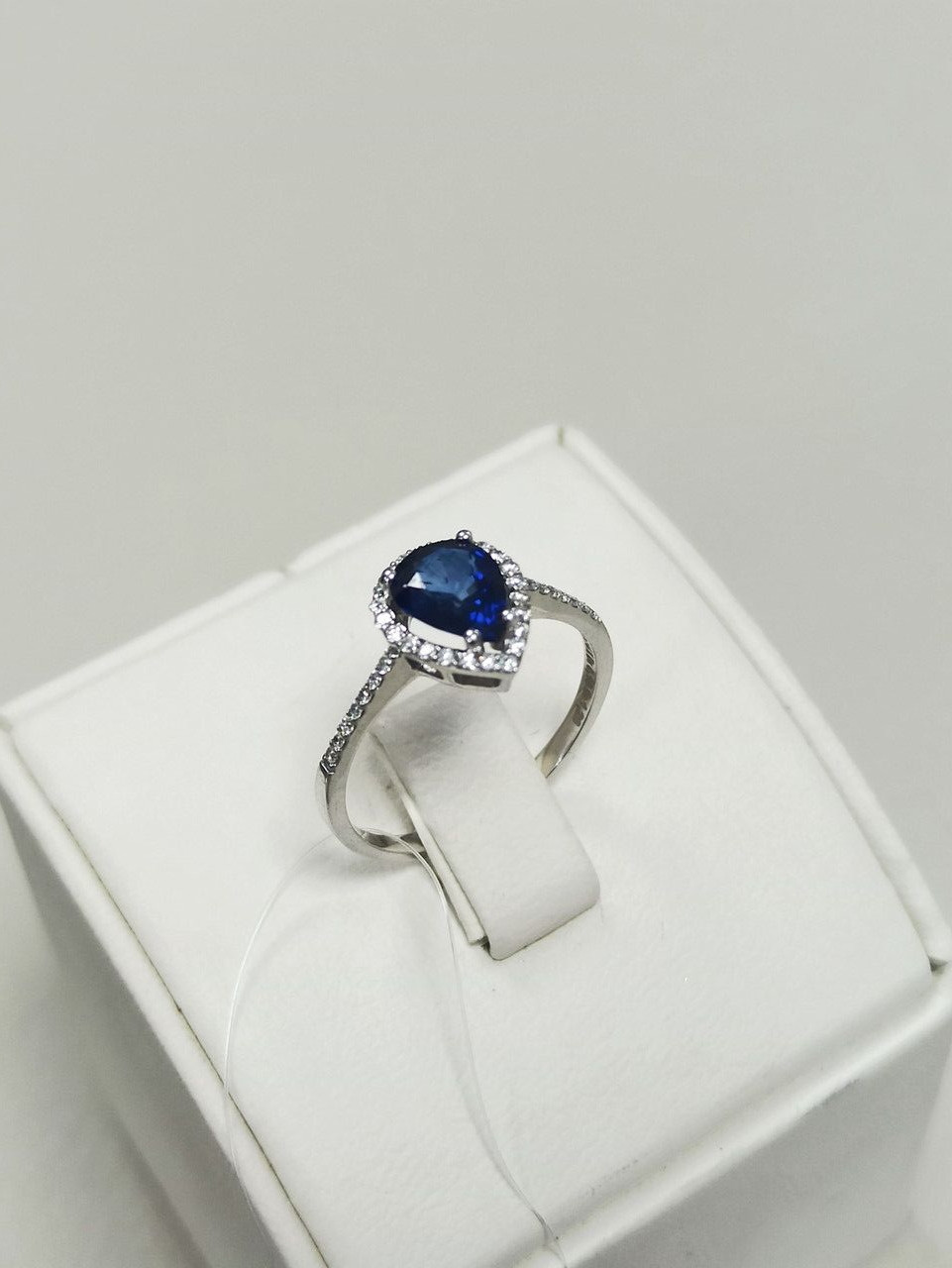 Кольцо с бриллиантами и сапфиром / 17 размер ( Шоурум ) - фото 1 - id-p91845041