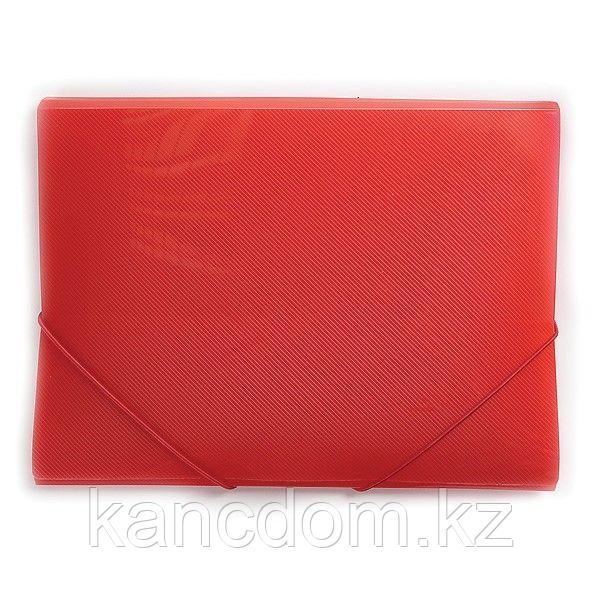 Папка пластиковая Hatber А4 400мкм на резинке полупрозрачная - Line Красная