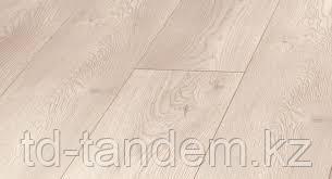 Ламинат Kronopol Flooring LINEA Plus D3795 Дуб Вислинский 32класс/8мм, фаска (узкая доска)