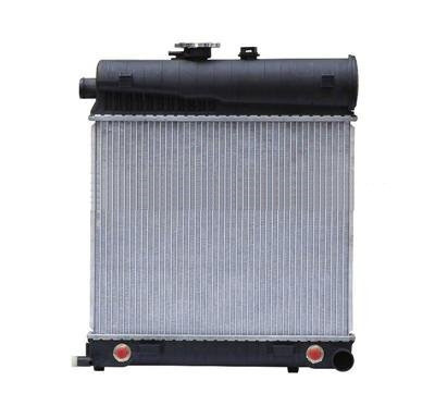 NISSENS Радиатор, охлаждение двигателя MB W202 C180-C230 93-00, W210 E200-E230 95-00 62708A - фото 1 - id-p36155455