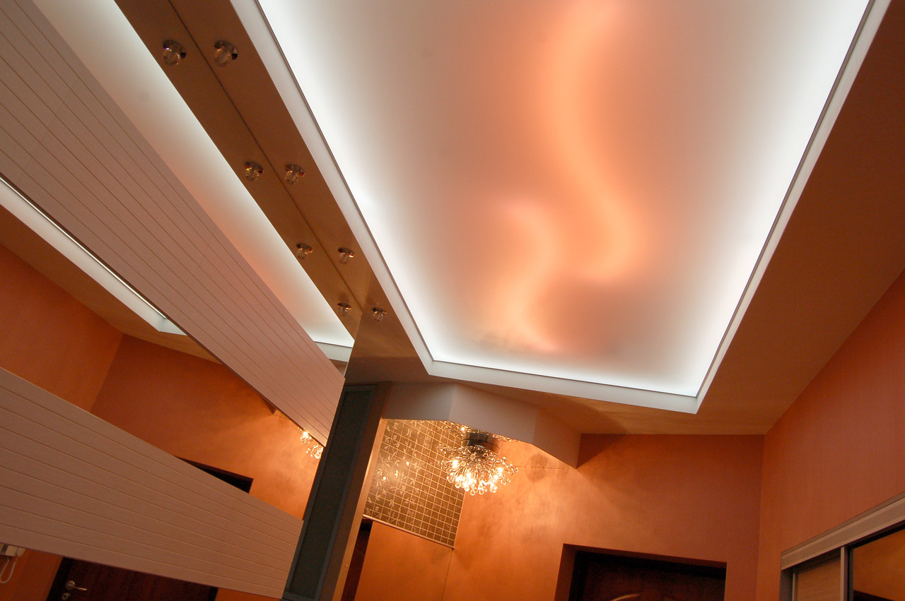 Как сделать световой натяжной потолок. Светящийся потолок. Светящийся потолок. Как сделать световой натяжной потолок. Световой потолок монтаж.