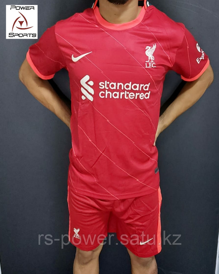 Футбольная форма Liverpool