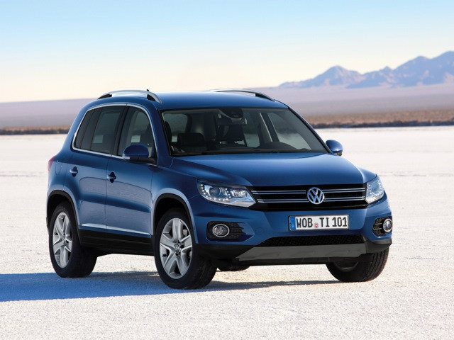 Переходные рамки на Volkswagen Tiguan (2010-2012) AFS - фото 1 - id-p92910777