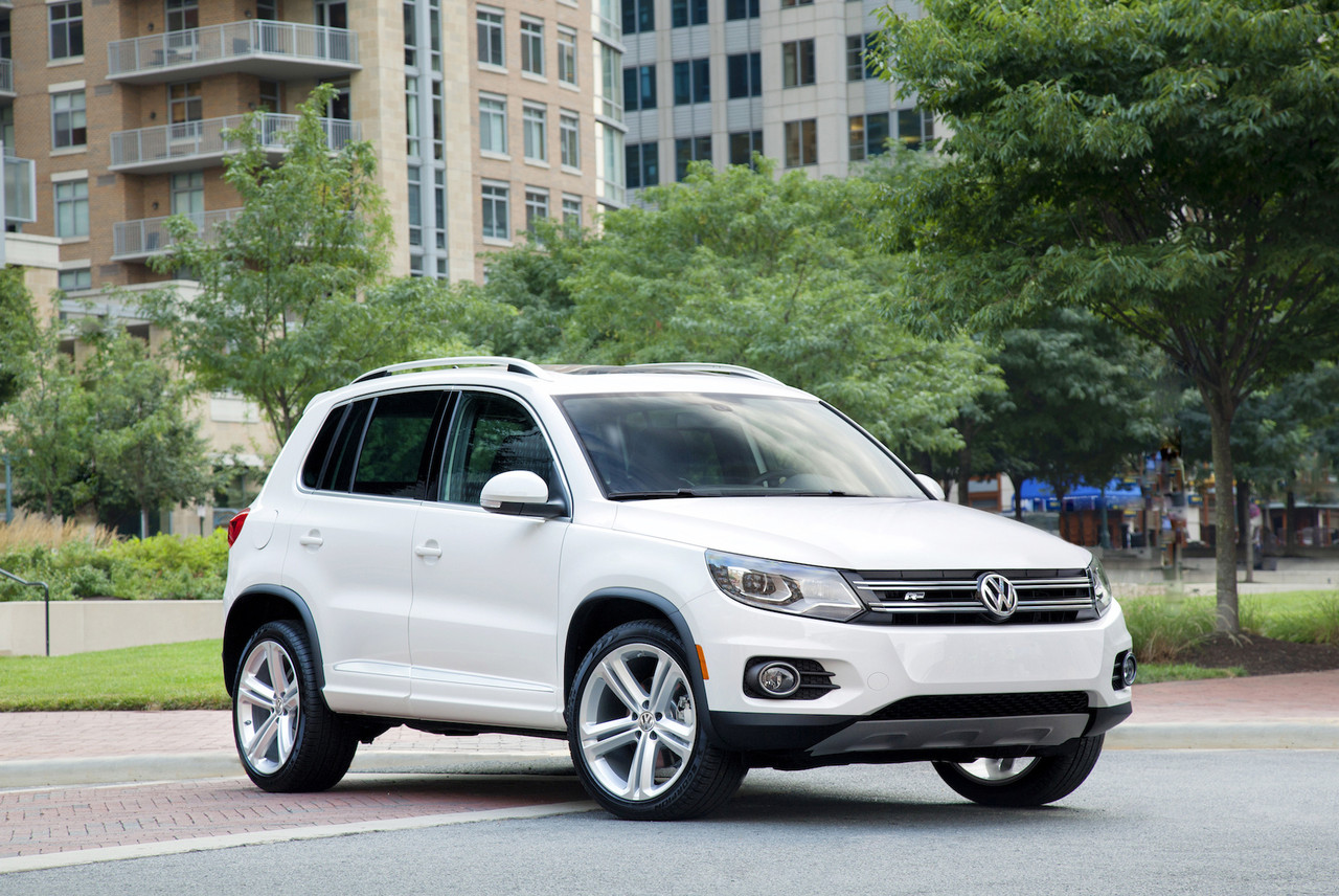 Переходные рамки на  Volkswagen Tiguan (2013-2016) AFS