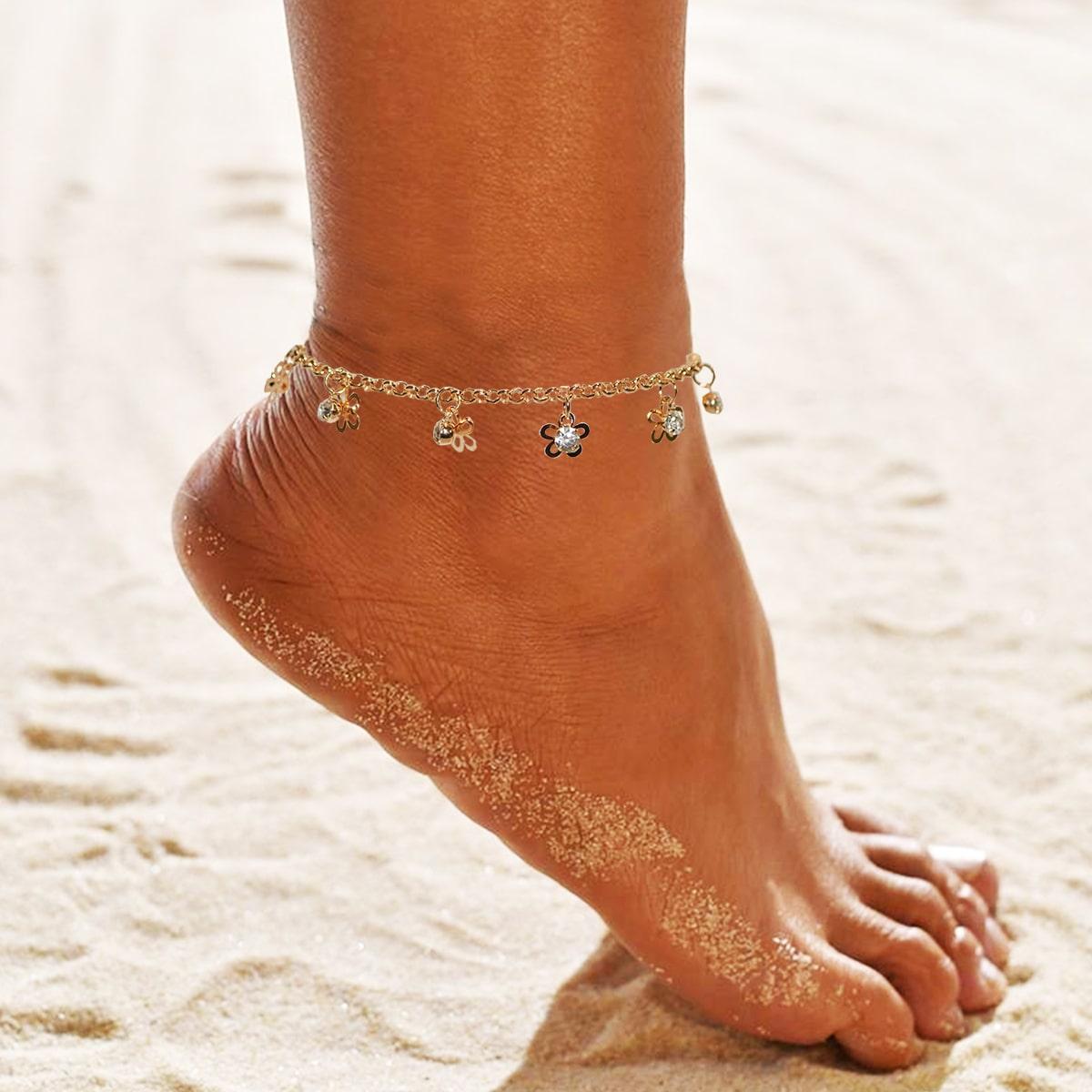 Браслет на ногу с кристаллами и подвесками в виде цветочков Anklets золотистый - фото 2 - id-p93026567
