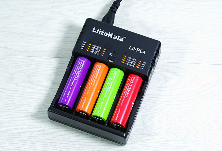 Универсальное зарядное устройство LiitoKala Lii-PL4 на 4 аккумулятора Li-ion/Ni-MH - фото 8 - id-p93066930