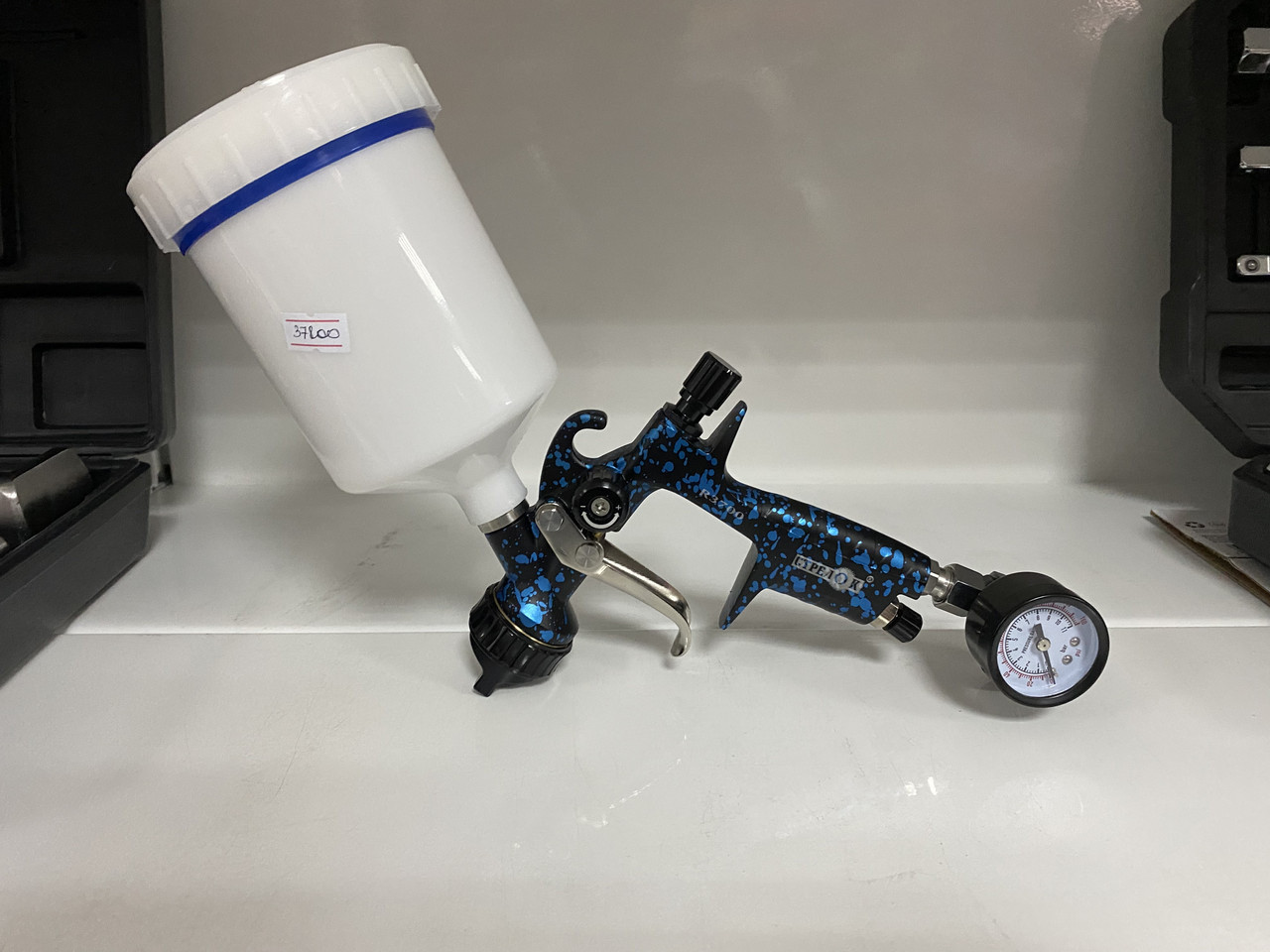 Краскораспылитель СТРЕЛОК с манометром (сопло D 1.3)