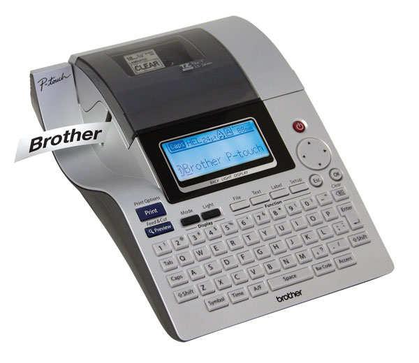Принтер наклеек Brother PT-2700VP (PT2700VPR1) (кейс, адаптер 220, печать на термоусадке, связь с ПК) 6-24мм - фото 2 - id-p93111210