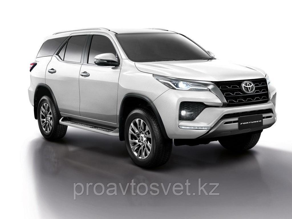 Доводчик дверей (присоски) для Toyota Fortuner (2016-2020)