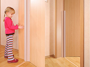 Защита от защемления пальцев в дверях