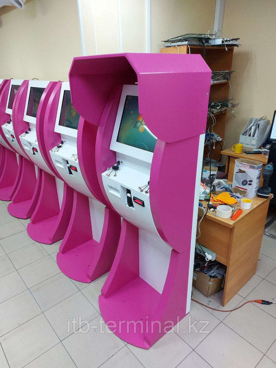 Электронный кассир для автоматизации самообслуживания выдачи зарплаты, фото 1