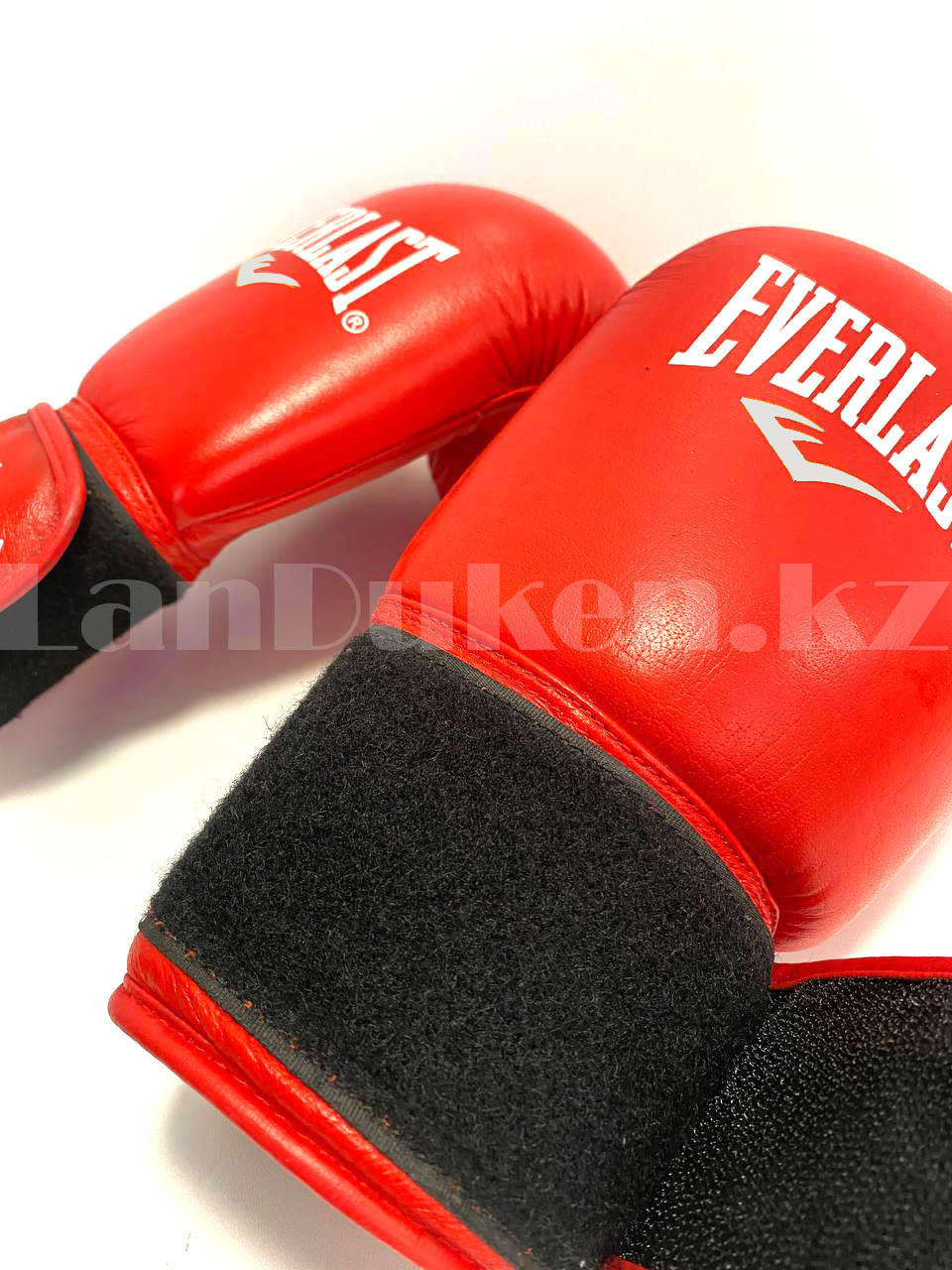 Боксерские перчатки кожаные 12-OZ Everlast красные с надписью - фото 4 - id-p89254547