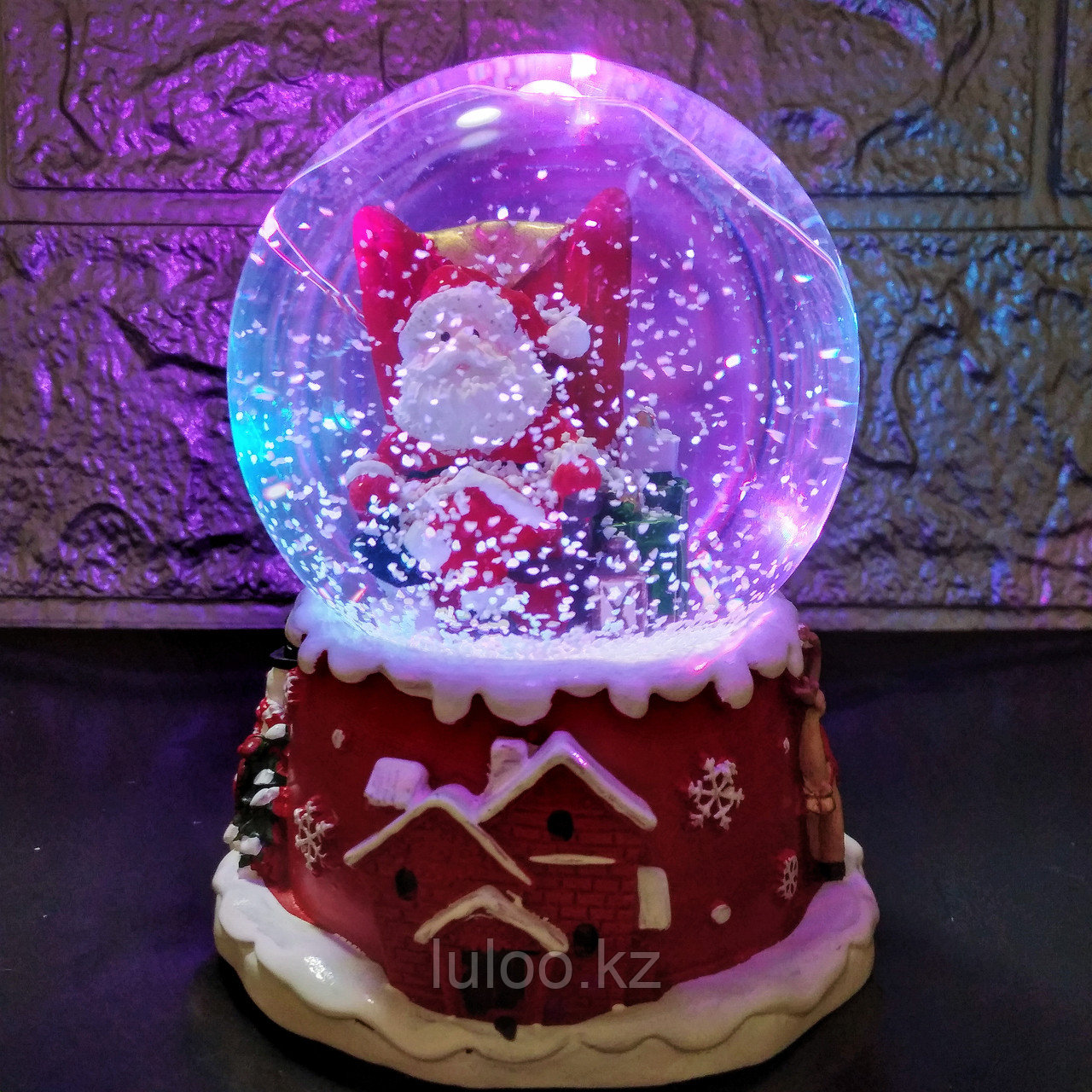 Музыкальный снежный шар "Дед Мороз с подарками", 12см. 1725A, фото 1