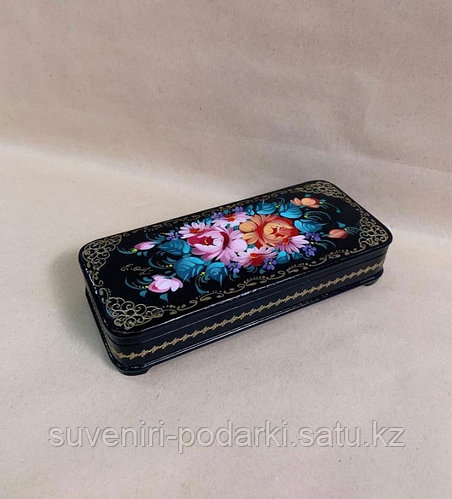 Интернеттегі қызметші порно