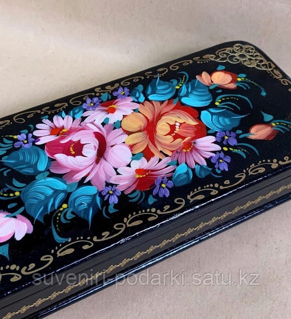 Брюнетка қыз секс