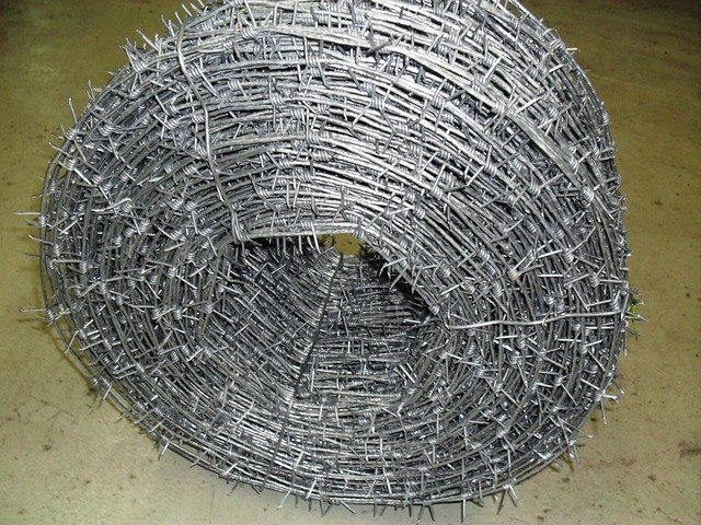 Колючая одноосновная проволока оцинкованная