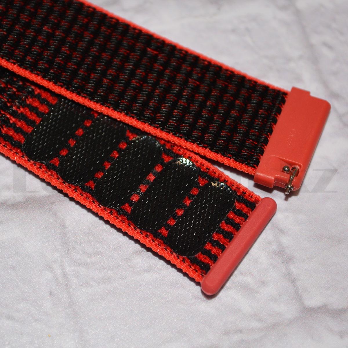 Ремешок нейлоновый на липучке для смарт часов 20 мм черно-красный - фото 6 - id-p93561994