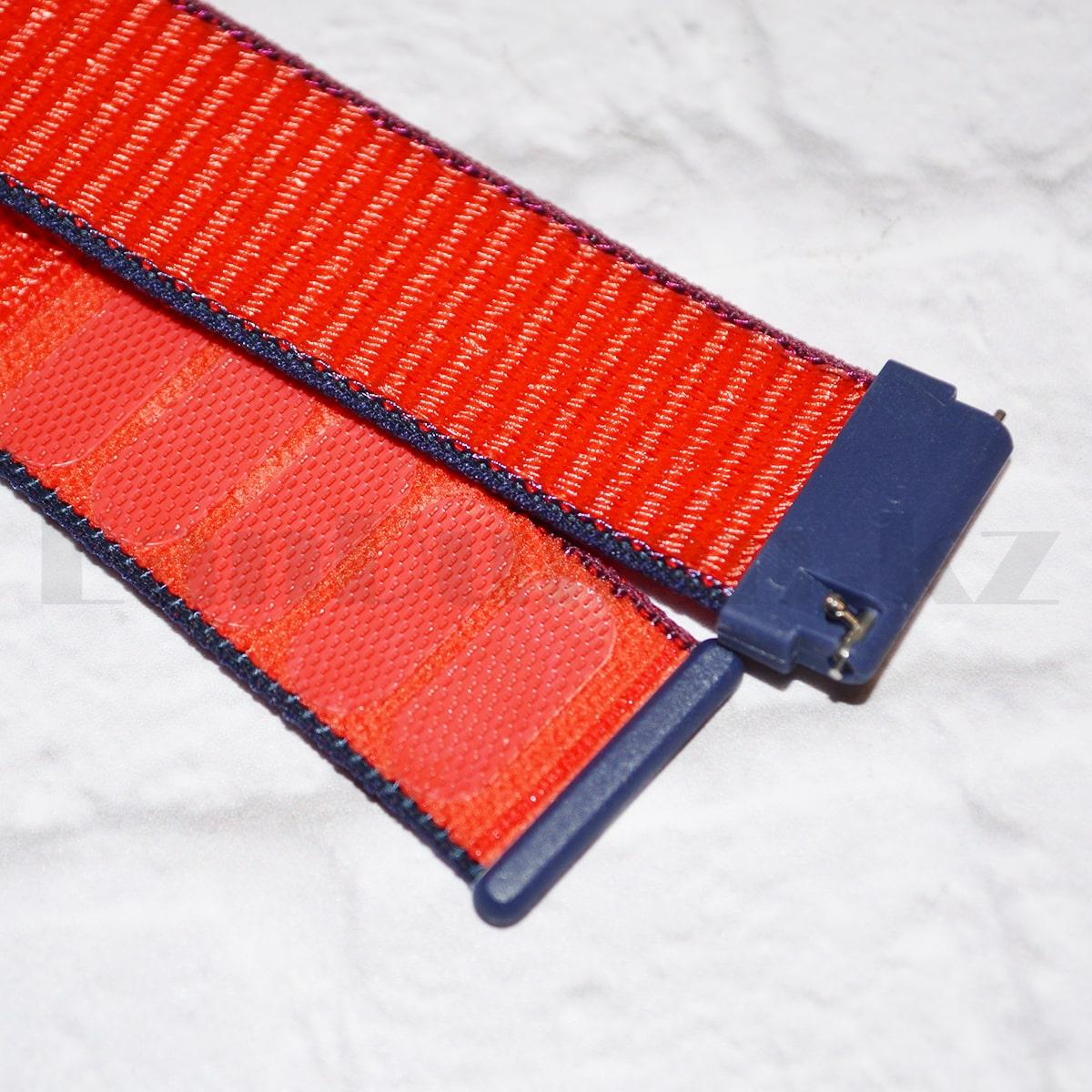 Ремешок нейлоновый на липучке для смарт часов 20 мм сине-красный - фото 3 - id-p93567266