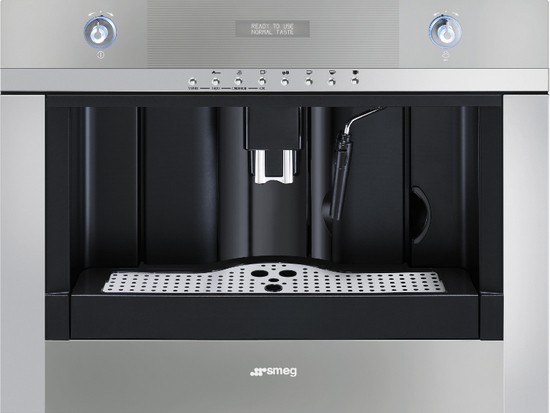 Встраиваемая автоматическая кофемашина Smeg CMSC45