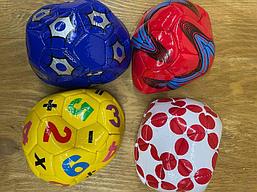 2021-6 мячик футбол малый разные виды 15*15см