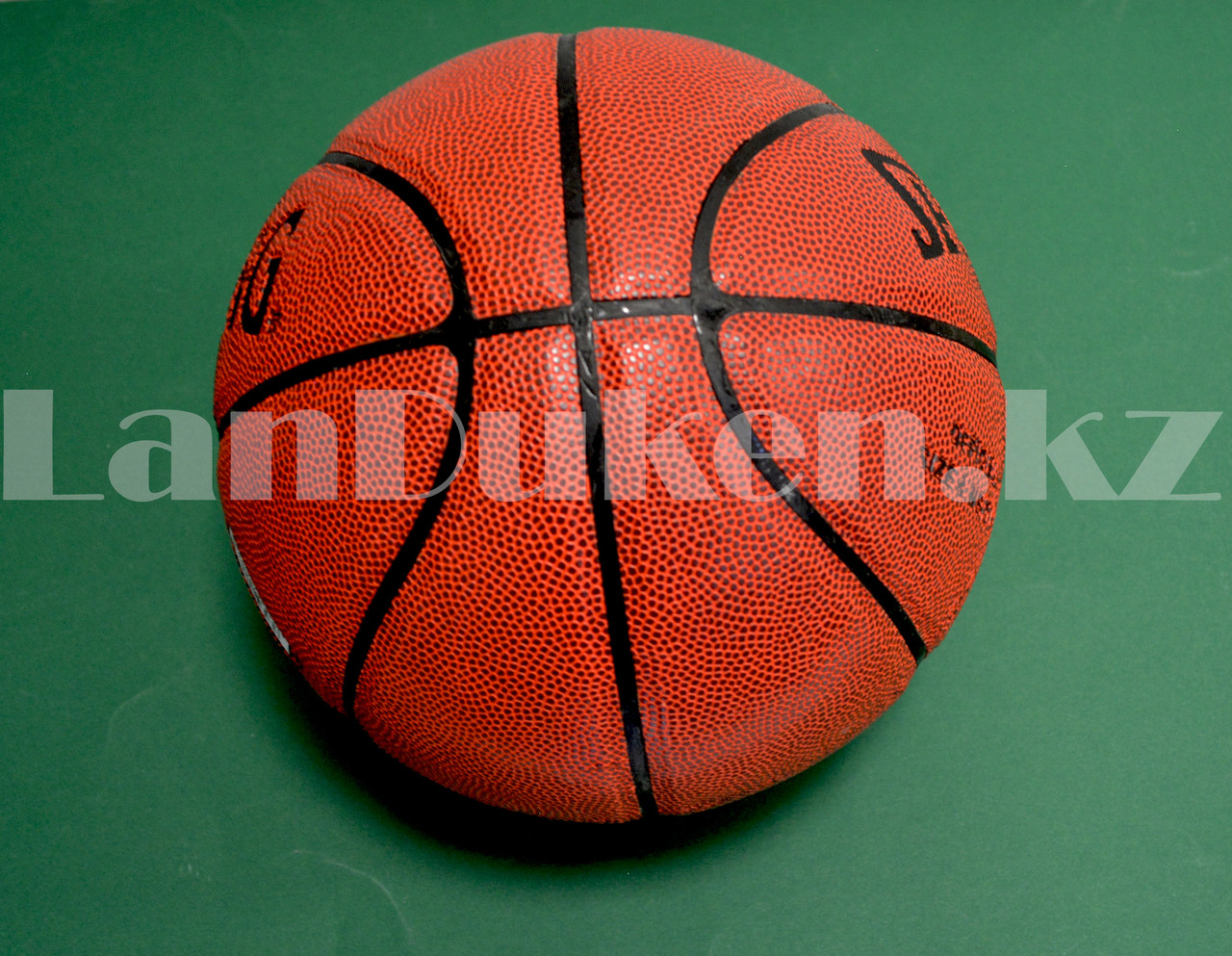 Мяч баскетбольный кожаный Spalding - фото 6 - id-p93746131