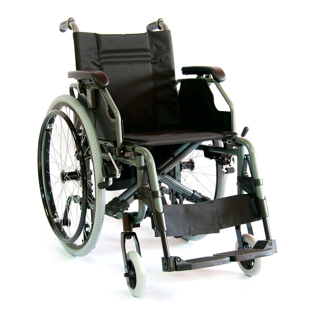 Инвалидная коляска с дополнительными транзитными колесами FS 957 LQ, 460