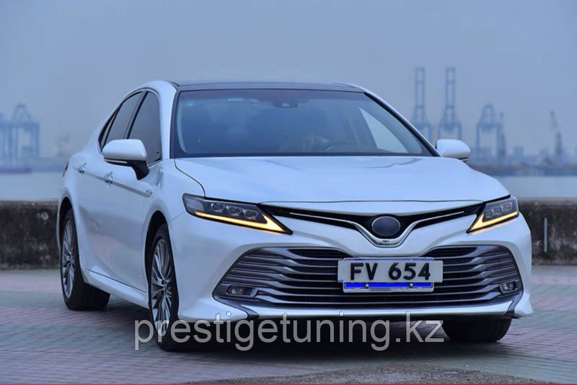 Передние фары на Camry 70/75 2018-21 дизайн Lexus (для европейской версии) - фото 8 - id-p85170840