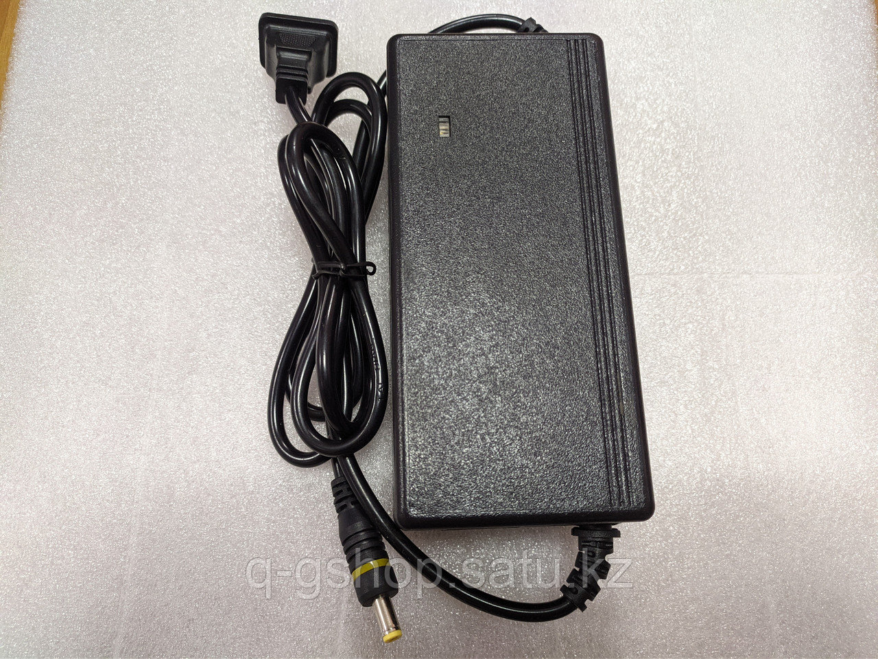 Зарядное устройство для электросамокатов 48 В 2 А - фото 1 - id-p93872206