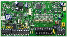 SP7000 - контрольная панель от 16 до 32 зон, 16 зон на плате, 2 подсистемы.