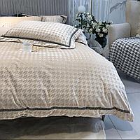 Комплект постельного белья двуспальный из велюра с принтом "гусиная лапка".