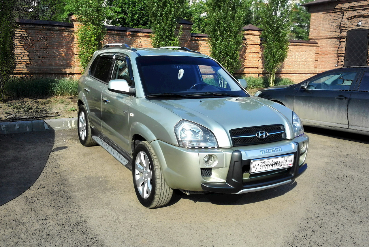 Кенгурятник d57 низкий черный Hyundai Tucson