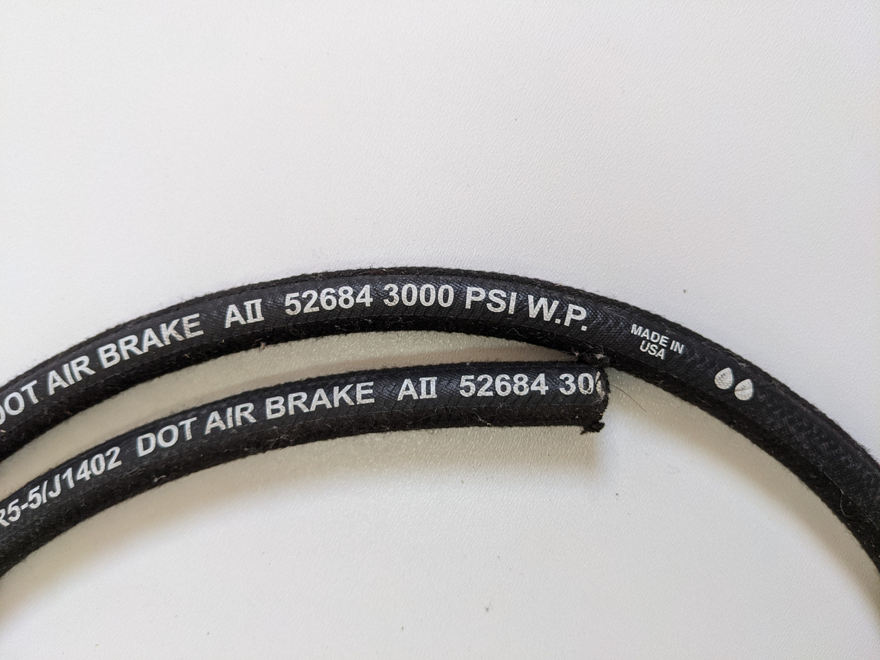 Рукав для сжатого воздуха.A005 1/4 INCH (6.4 mm) SAE 100R5-5/J1402 dot air brake - фото 3 - id-p94400017