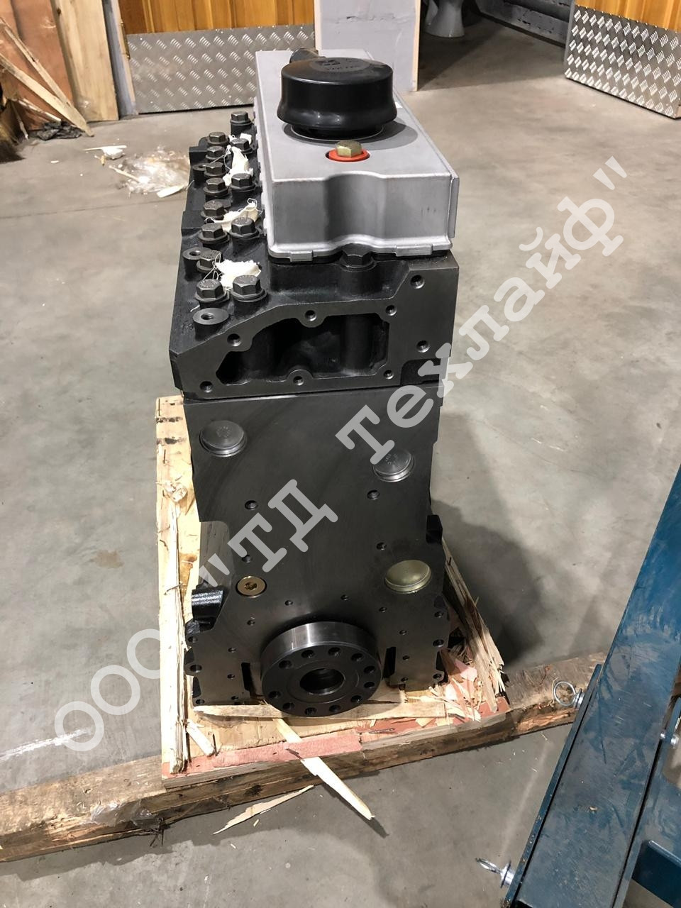 Foton 4f25tc двигатель. Перкинс 6 цилиндров фотон. Foton 1069 двигатель perkins. Фотон 1049а двигатель перкинс. Двигатель перкинс на фотон 1069.