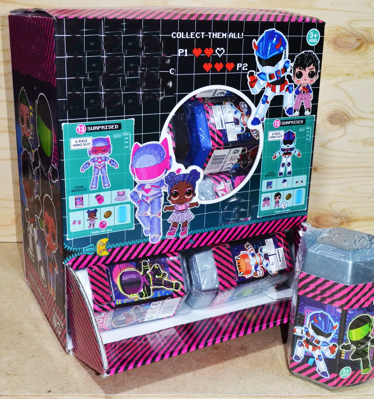 TB006 Маленькая кукла  Arcade Hero 13 аксессуаров 16шт в уп., цена за 1шт