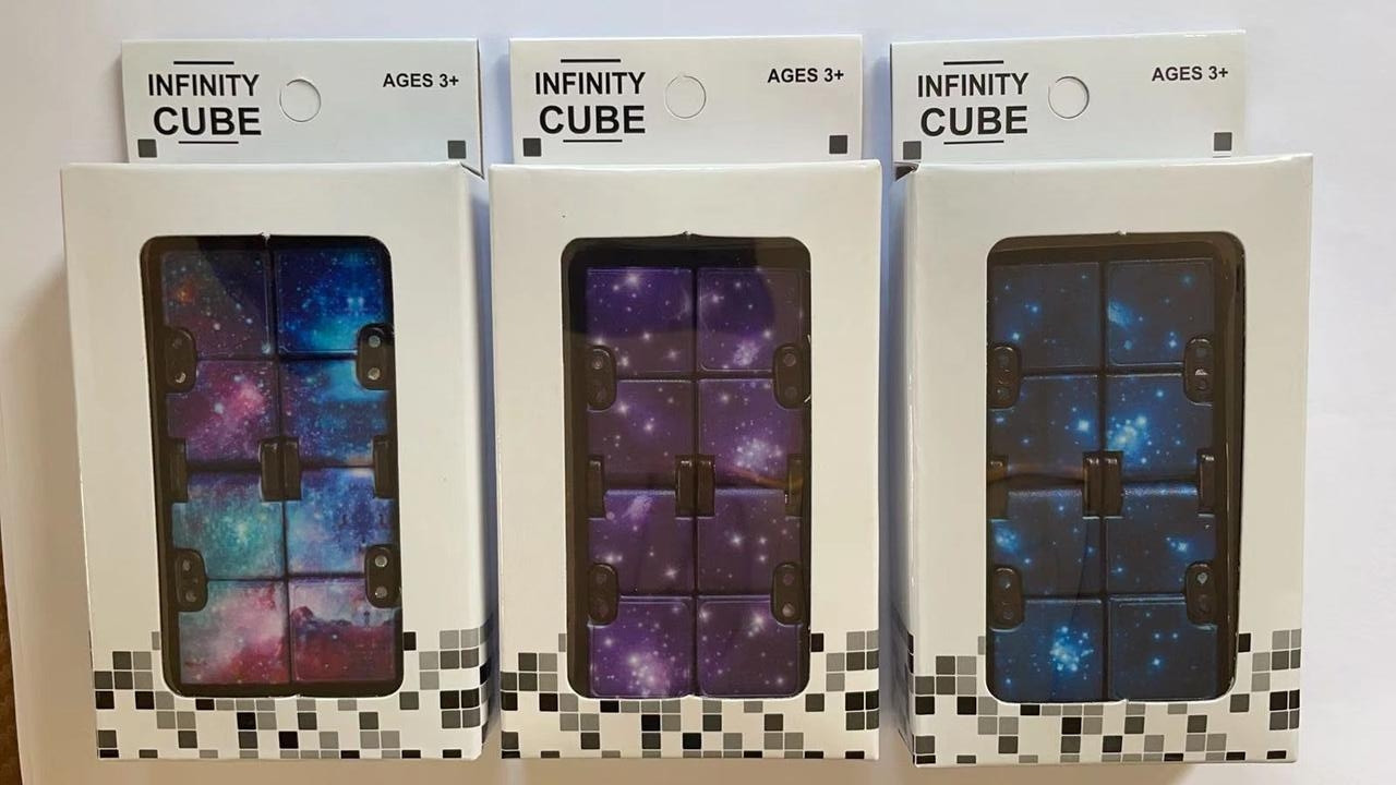 Игрушка-антистресс кубик-бесконечность Infinity Cube