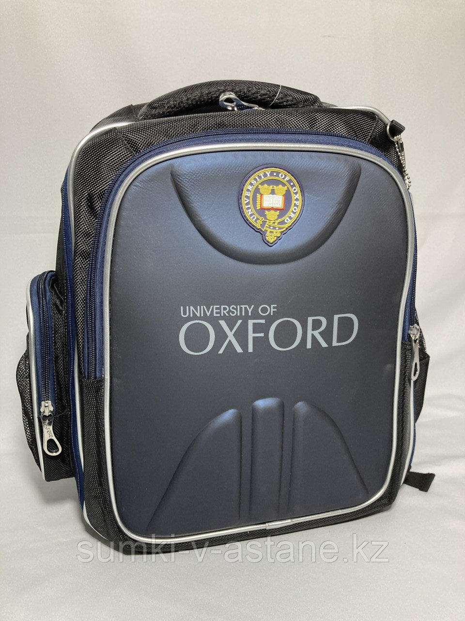 Школьный ранец для мальчика "OXFORD" в 2-4-й класс (высота 41 см, ширина 32 см, глубина 14 см)