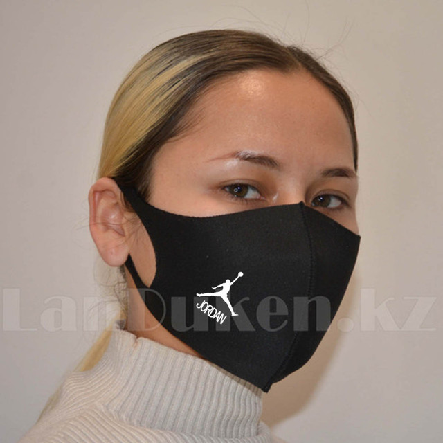 Mnogorazovaya maska s zashchitoj ot holoda i pyli Fashion mask chernaya