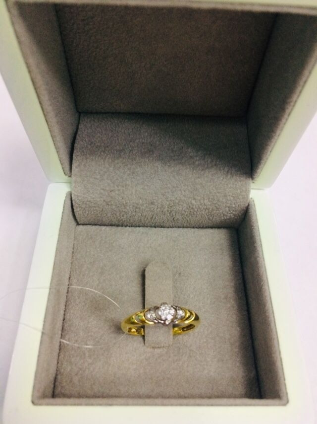 Кольцо с бриллиантами / жёлтое золото - 18 размер