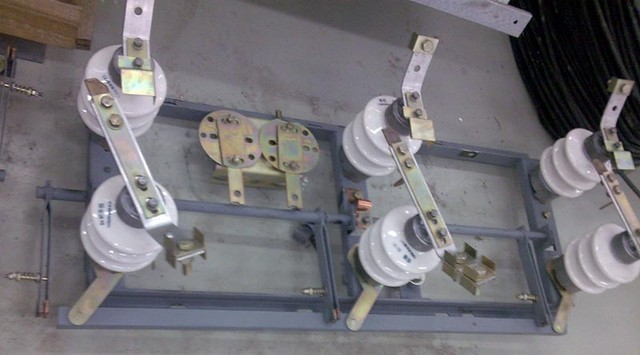 РЛНД-10/400 Разъединитель трехполюсной (id 93409)