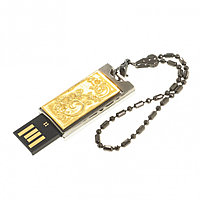 Флеш-карта для женщин с гравировкой "Цветы" Златоуст USB 2.0 32 Gb в подарочной упаковке