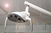 Стоматологический светильник 4-диодный обтекаемый