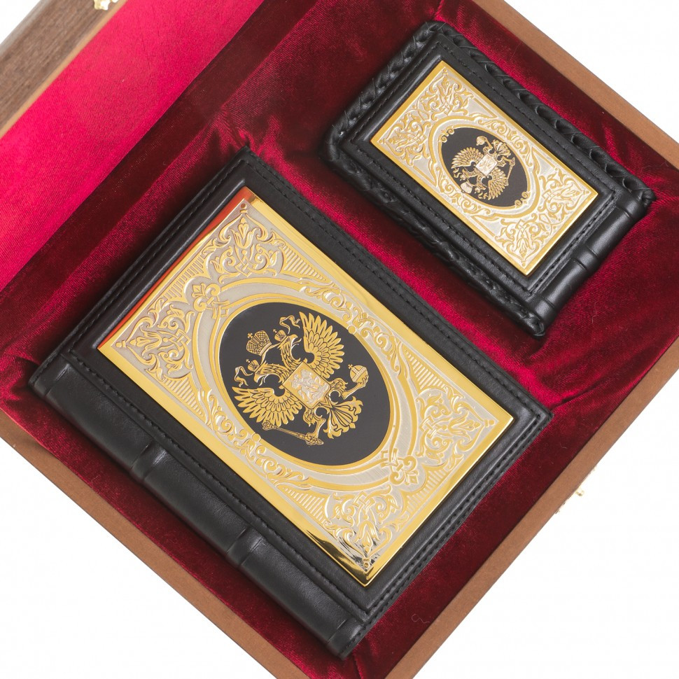 Подарочный набор для мужчин "Держава" кожаные ежедневник А6 и визитница из черной кожи в деревяном футляре - фото 1 - id-p95276174