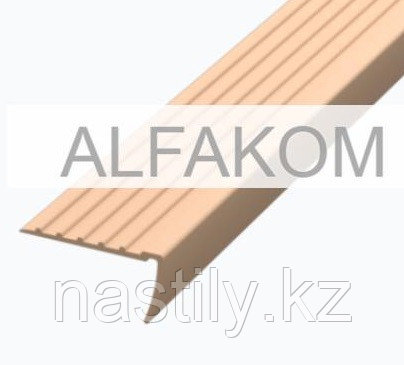 Уголок резиновый на ступени UC40