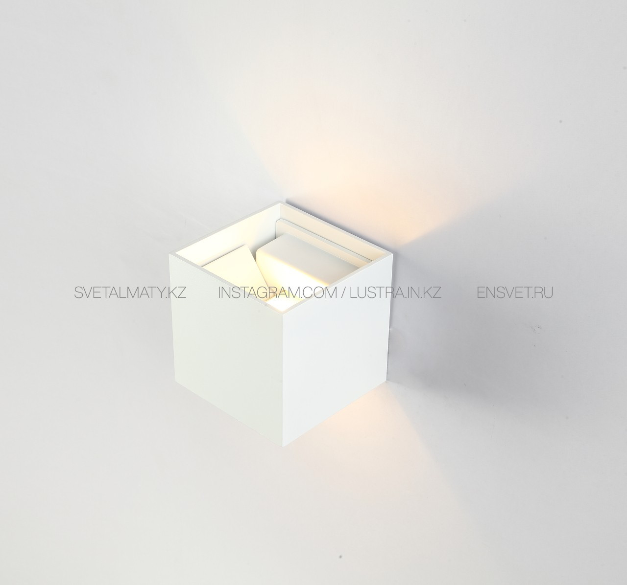 Накладной светодиодный белый настенный светильник "КУБИК", фото 1