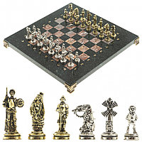 Подарочные шахматы "Дон Кихот" доска 28х28 см из камня креноид змеевик фигуры металлические