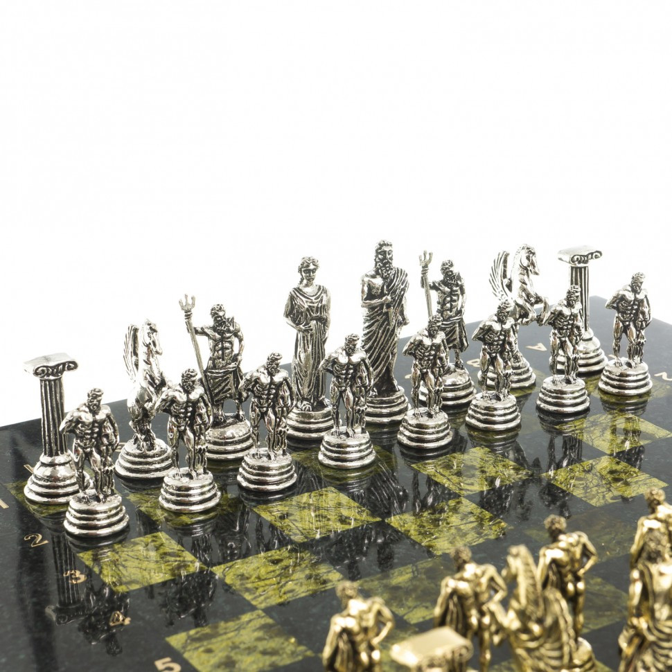 Сувенирные шахматы "Подвиги Геракла" доска 28х28 см из камня змеевик фигуры металлические - фото 3 - id-p95458794