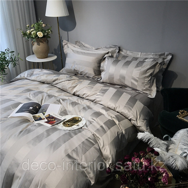 Комплект люксового постельного белья KING SIZE из египетского хлопка однотонный с широкой сатиновой полосой
