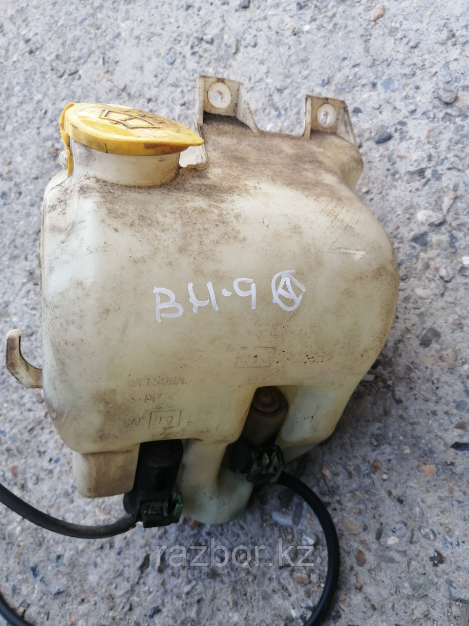 Бачок омывателя Subaru legacy Outback BH 9.